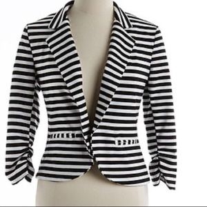 Love…Ady black and white stripped blazer